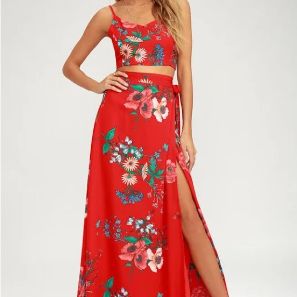Bloom With a View Red Floral Print Two-Piece Maxi Dress - size M